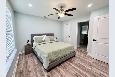 189 W Lakeview, Onalaska, TX 77360 - Photo 13