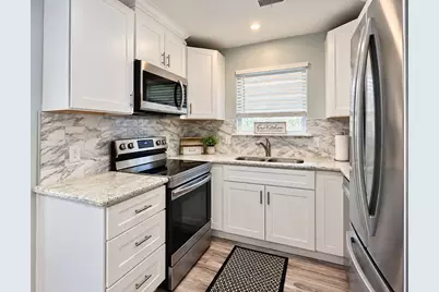 189 W Lakeview, Onalaska, TX 77360 - Photo 5