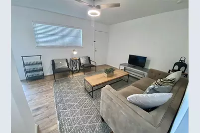 1855 Portsmouth Street #D4, Houston, TX 77098 - Photo 11