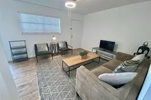 1855 Portsmouth St, Houston, TX 77098 - Photo 11
