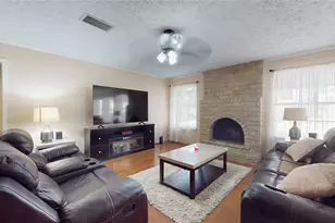 9867 Sageaspen Ln, Houston, TX 77089 - Photo 11