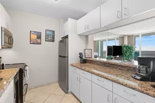 1401 E Beach Dr, Galveston, TX 77550 - Photo 9