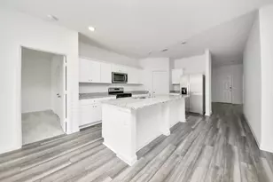 2011 Corsica Crk Ln, Rosharon, TX 77583 - Photo 3