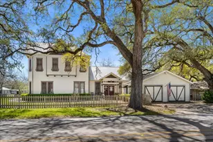 501 W Moore, Moulton, TX 77975 - Photo 25