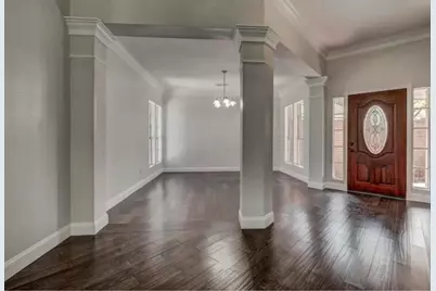 2606 S Strathford Lane, Houston, TX 77345 - Photo 5