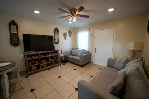 1220 Shadowdale Dr, Houston, TX 77043 - Photo 3