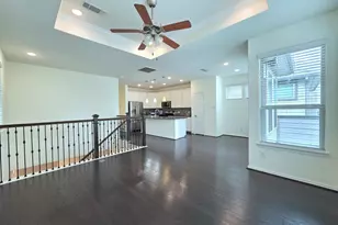 8620 Hollyoaks Creek Ln, Houston, TX 77063 - Photo 7