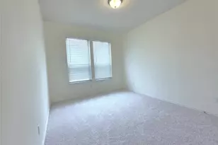 8620 Hollyoaks Creek Ln, Houston, TX 77063 - Photo 17