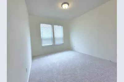 8620 Hollyoaks Creek Lane, Houston, TX 77063 - Photo 17