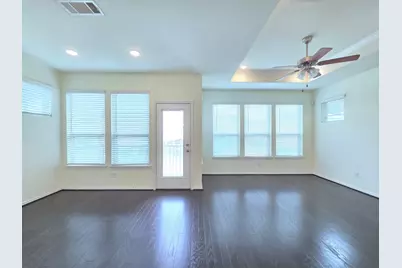 8620 Hollyoaks Creek Lane, Houston, TX 77063 - Photo 9