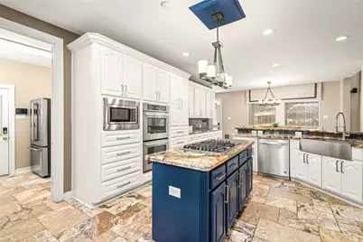 2111 N Shadow Grove Ln, Richmond, TX 77406 - Photo 9