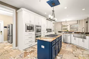 2111 N Shadow Grove Ln, Richmond, TX 77406 - Photo 9