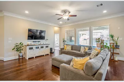 31210 Redwood Manor Court, Spring, TX 77386 - Photo 9