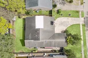 11422 Olympia Dr, Houston, TX 77077 - Photo 23