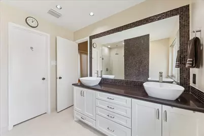 11422 Olympia Drive, Houston, TX 77077 - Photo 17