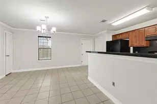 5826 Darlington Oak St, Houston, TX 77016 - Photo 5