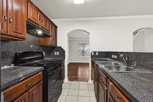 5826 Darlington Oak St, Houston, TX 77016 - Photo 7