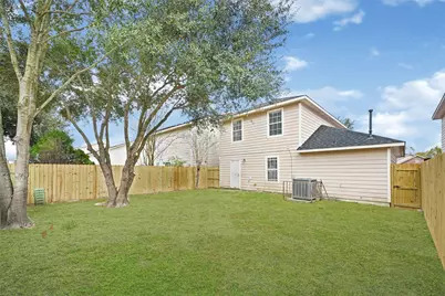 5826 Darlington Oak Street, Houston, TX 77016 - Photo 11