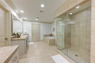13606 Teal Bluff Ln, Houston, TX 77077 - Photo 33