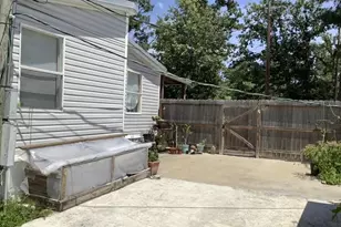 161 Oakdale Dr, Huntsville, TX 77320 - Photo 33