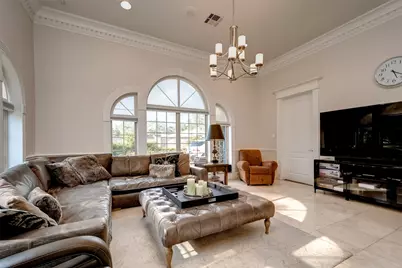12445 Memorial Drive, Houston, TX 77024 - Photo 13