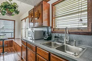 16510 Edward Teach Rd, Jamaica Beach, TX 77554 - Photo 11