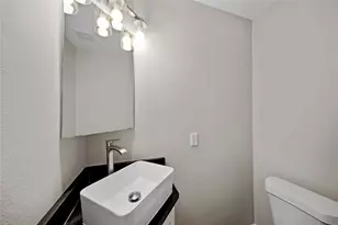 2218 Winrock Blvd, Houston, TX 77057 - Photo 13