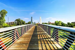 1522 Dunlavy St, Houston, TX 77006 - Photo 15