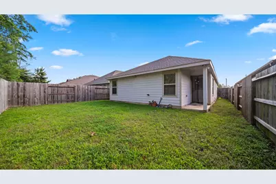 10437 Pineland Drive, Conroe, TX 77378 - Photo 17