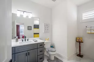 6405 Highland Pine Ln, Houston, TX 77091 - Photo 31