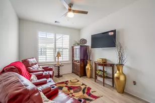 6405 Highland Pine Ln, Houston, TX 77091 - Photo 29