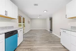 804 Avenue I, Conroe, TX 77301 - Photo 13