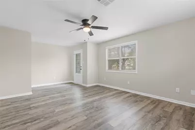 804 Avenue I, Conroe, TX 77301 - Photo 7