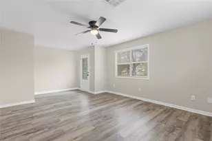 804 Avenue I, Conroe, TX 77301 - Photo 7