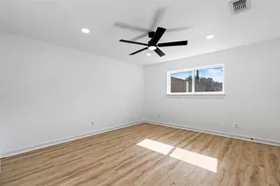 5823 Ettrick Drive, Houston, TX 77035 - Photo 21