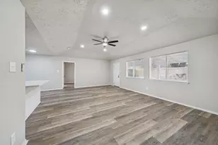 24110 Silversmith Ln, Katy, TX 77493 - Photo 5