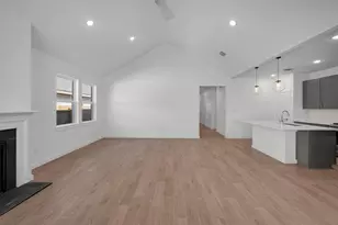 698 Daniels Lk Ln, Dayton, TX 77535 - Photo 11