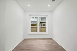 325 Fields Ln, Montgomery, TX 77316 - Photo 11