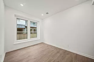 325 Fields Ln, Montgomery, TX 77316 - Photo 17