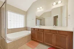 12818 Bridle Springs Ln, Houston, TX 77044 - Photo 25