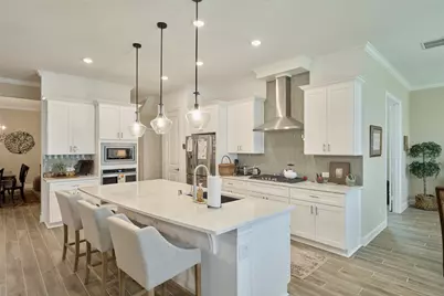 230 Connemara Drive, The Woodlands, TX 77382 - Photo 15