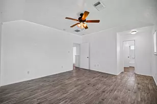 4403 Sprangletop Ave, Baytown, TX 77521 - Photo 23