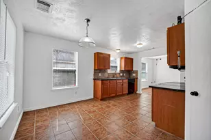4403 Sprangletop Ave, Baytown, TX 77521 - Photo 9