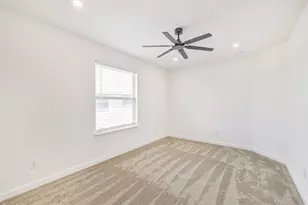 15203 Lake Powell Dr, Humble, TX 77396 - Photo 23
