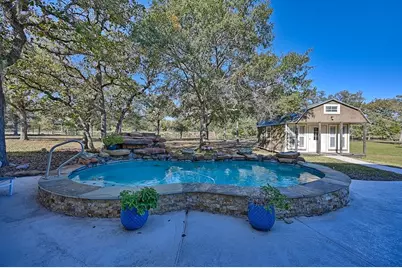 1213 County Road 273, Weimar, TX 78962 - Photo 17