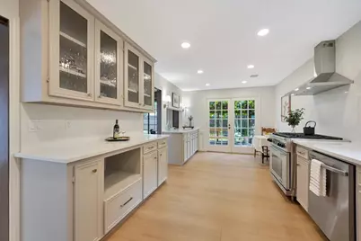 16410 Glenshannon Drive, Houston, TX 77059 - Photo 11