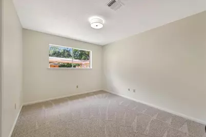 16410 Glenshannon Drive, Houston, TX 77059 - Photo 33