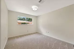 16410 Glenshannon Dr, Houston, TX 77059 - Photo 33