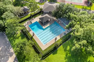 16410 Glenshannon Dr, Houston, TX 77059 - Photo 43