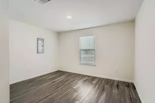 8210 Hanna St, Houston, TX 77028 - Photo 17